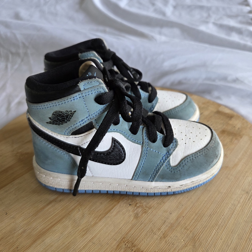 Nike | Air Jordan 1 Sneakers